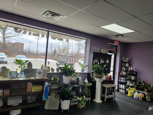 Florist «Romulus Flowers & Gifts», reviews and photos, 7563 Merriman Rd, Romulus, MI 48174, USA