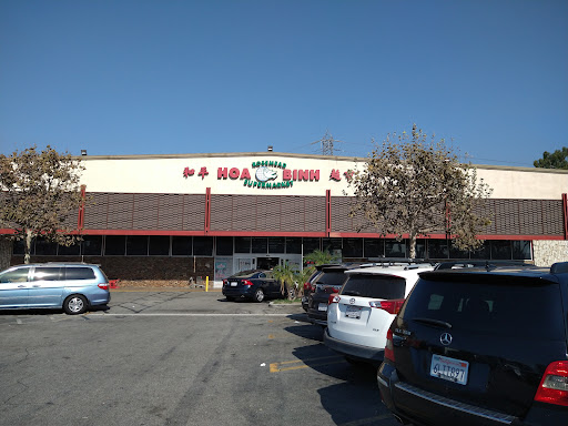 Hoa Binh Rosemead Supermarket, 8235 Garvey Ave, Rosemead, CA 91770, USA, 