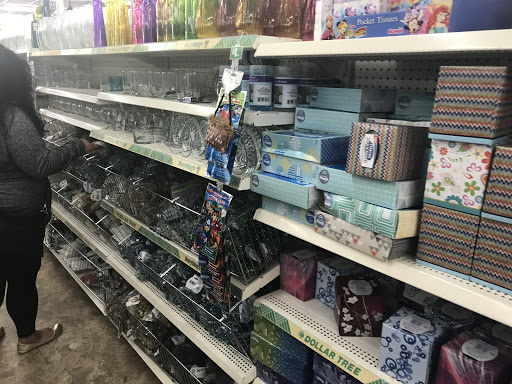 Dollar Store «Dollar Tree», reviews and photos, 847 Queen St, Southington, CT 06489, USA