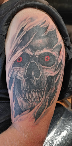 Tattoo Shop «Irish Jay Tattoo», reviews and photos, 902 NY-25A, Miller Place, NY 11764, USA