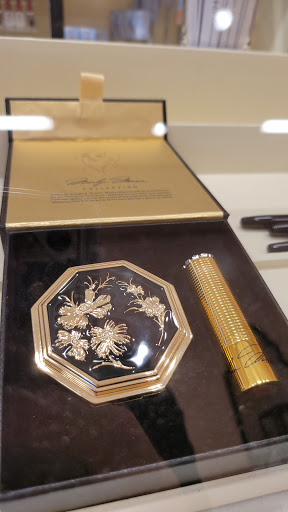 Cosmetics Store «Besame Cosmetics», reviews and photos, 3505 W Magnolia Blvd, Burbank, CA 91505, USA