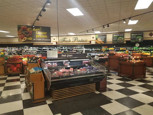 Grocery Store «Kroger», reviews and photos, 31300 Michigan Ave, Westland, MI 48186, USA