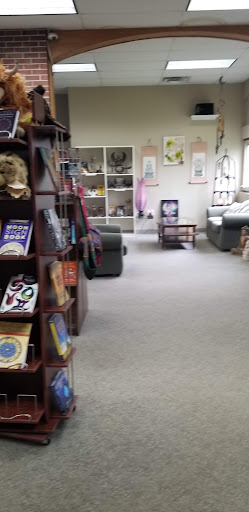 Book Store «Quest Book Shop», reviews and photos, 306 Geneva Rd, Wheaton, IL 60187, USA