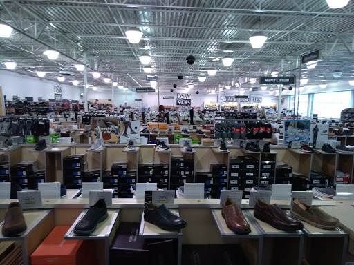 Shoe Store «DSW Designer Shoe Warehouse», reviews and photos, 8506 E 71st St, Tulsa, OK 74133, USA