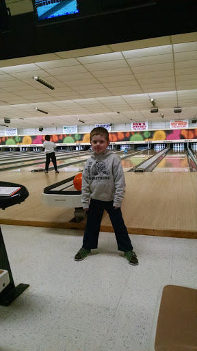 Bowling Alley «Freeway Lanes of Warren», reviews and photos, 2700 Parkman Rd NW, Warren, OH 44485, USA