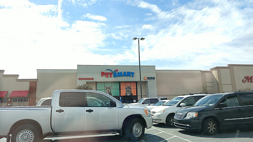Pet Supply Store «PetSmart», reviews and photos, 3335 Cobb Pkwy NW #400, Acworth, GA 30101, USA