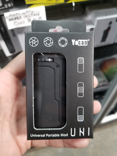 Tobacco Shop «THE GREENMILE VAPE & SMOKE SHOP», reviews and photos, 2014 W Bullard Ave, Fresno, CA 93711, USA