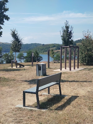 Aire de santé et jeux à Villerest