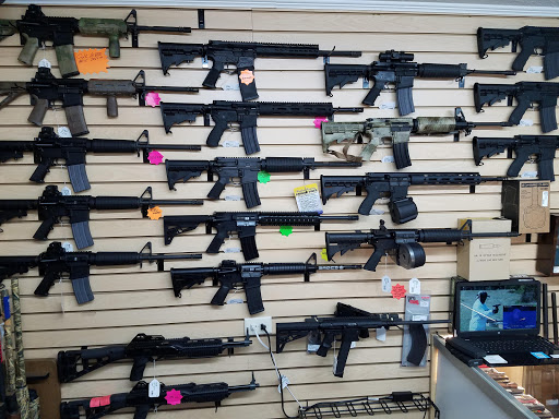 Pawn Shop «American Gun and Pawn Inc», reviews and photos, 1118 E Jefferson St, Brooksville, FL 34601, USA