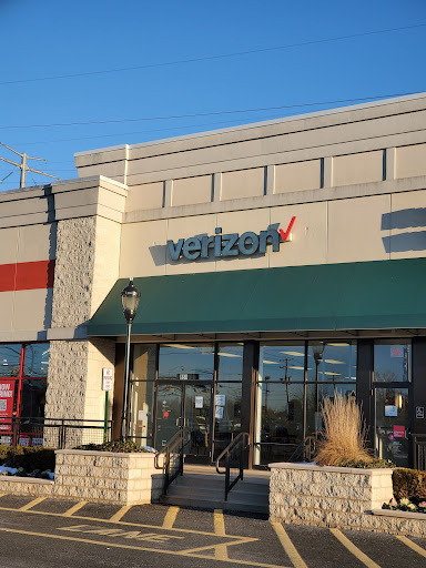 Verizon Authorized Retailer - A Wireless, 851 St George Ave, Woodbridge, NJ 07095, USA, 