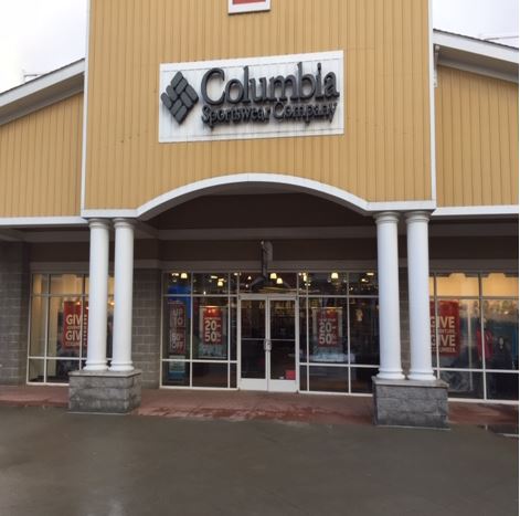 Sportswear Store «Columbia Sportswear Outlet Store at Tanger Outlet Center», reviews and photos, 2200 Tanger Blvd #100, Washington, PA 15301, USA