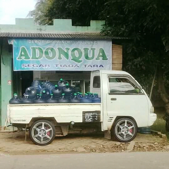 Depot air minum ADONQUA segar tiada tara