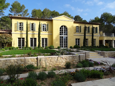 Peintre en bâtiment Mougins : Sarl Nuance Décoration Peinture à Mougins