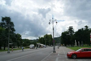 Piazza Esedra image