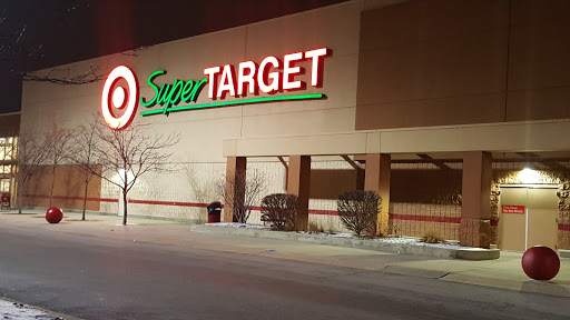 Department Store «Target», reviews and photos, 800 Broadview Village Sq, Broadview, IL 60155, USA