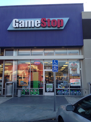 GameStop, 1783 N Victory Pl, Burbank, CA 91502, USA, 