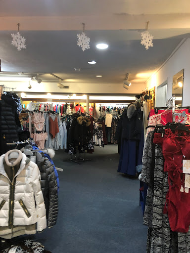 Sport Spot, 660 Broad St, Shrewsbury, NJ 07702, USA, 