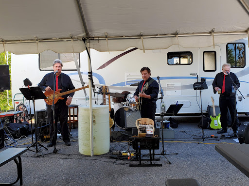 Bowling Alley «Green Lake Lanes Inc», reviews and photos, 7930 E Genesee St, Fayetteville, NY 13066, USA