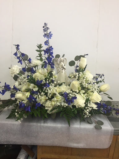 Gift Basket Store «FLOWERS BY TARA AND JEWELRY WORLD», reviews and photos, 2087 Wilma Rudolph Blvd, Clarksville, TN 37040, USA