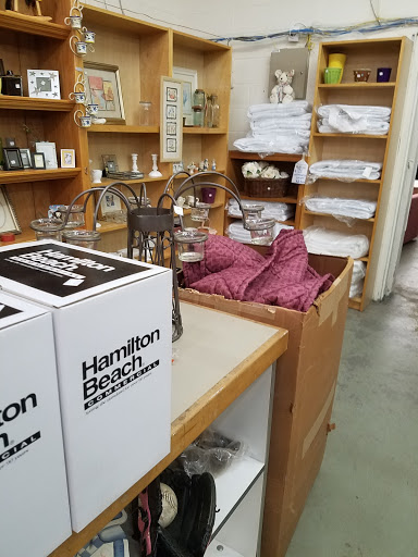 Donations Center «Kent Habitat ReStore», reviews and photos