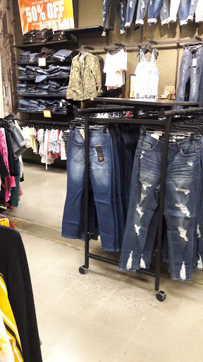 Clothing Store «rue21», reviews and photos, 112 Pavilion Pkwy, Fayetteville, GA 30214, USA