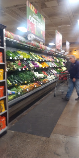 Grocery Store «Fred Meyer», reviews and photos, 14700 SE McLoughlin Blvd, Milwaukie, OR 97267, USA