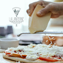 Pizza du Pizzeria Restaurant La Lanterne à La Valette-du-Var - n°13