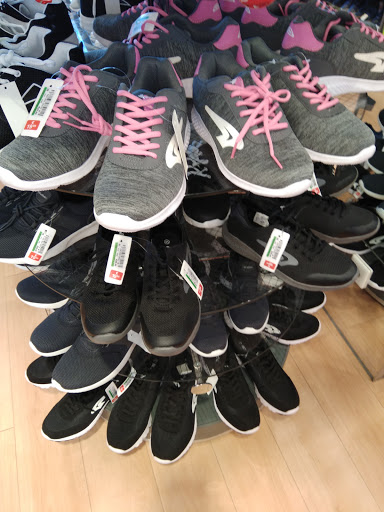 Stores to buy skechers sneakers Hannover