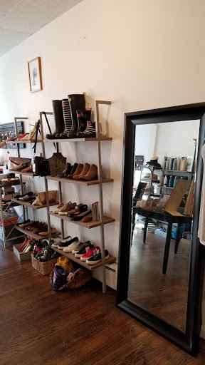Boutique «The Brass Owl», reviews and photos, 36-19 Ditmars Blvd, Queens, NY 11105, USA