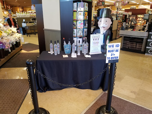 Shopping Mall «Bayside Shopping Center», reviews and photos, 1000 - 1090 Bayside Dr, Newport Beach, CA 92660, USA