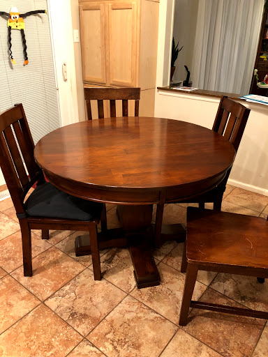 Thrift Store «St. Vincent de Paul Fenton Thrift Store», reviews and photos, 625 Gravois Rd, Fenton, MO 63026, USA