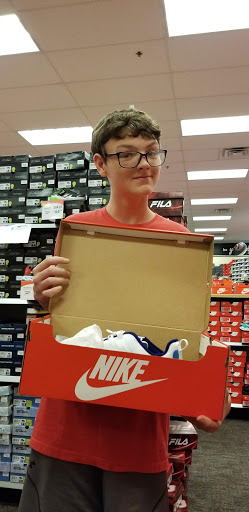 Shoe Store «Shoe Carnival», reviews and photos, 2130 Brookmeade Dr, Columbia, TN 38401, USA