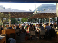 Atmosphère du Restaurant Le Taravo - Brasserie - bar - terrasse à Meylan - n°9