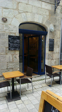 Atmosphère du Restaurant de cuisine européenne moderne Restaurant La Bouteille Bleue à Périgueux - n°2