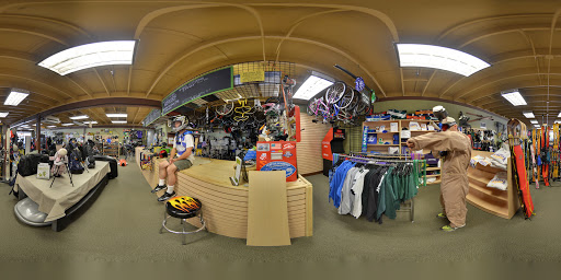 Sporting Goods Store «Superior Seconds Gear Exchange», reviews and photos, 96 Front St S, Issaquah, WA 98027, USA