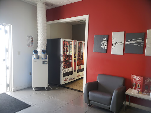 Car Dealer «Friendly Kia», reviews and photos, 5819 US-19, New Port Richey, FL 34652, USA