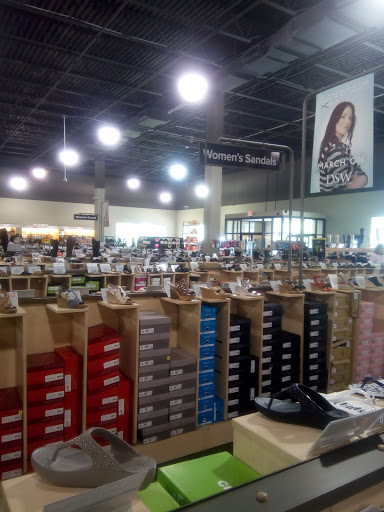 Shoe Store «DSW Designer Shoe Warehouse», reviews and photos, 9051 Snowden Square Dr, Columbia, MD 21045, USA