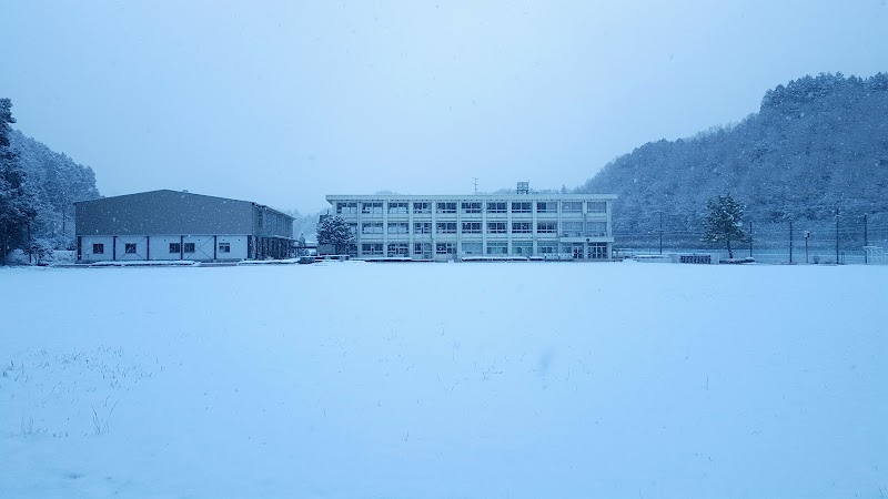関市立富野中学校