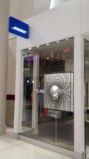 Bose Showcase Store, 156 West Market Ste W-156, Bloomington, MN 55425, USA, 
