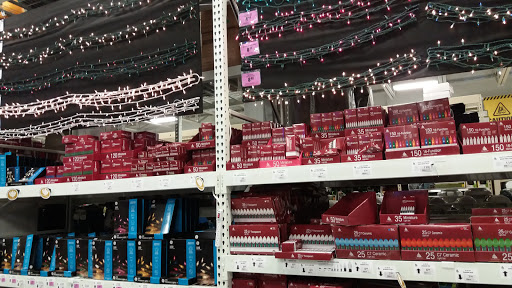 Outdoor Furniture Store «American Sale - Bridgeview», reviews and photos, 8951 Harlem Ave, Bridgeview, IL 60455, USA