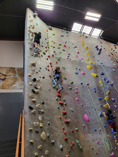 Rock Climbing Gym «inSPIRE Rock Indoor Climbing & Team Building Center», reviews and photos, 403 E Louetta Rd, Spring, TX 77373, USA