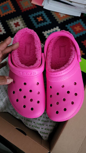 Shoe Store «DSW Designer Shoe Warehouse», reviews and photos, 2130 Gallatin Pike N, Madison, TN 37115, USA