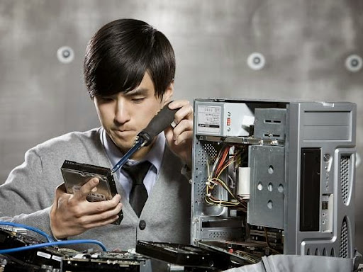 Computer Repair Service «PC Fix - Issaquah», reviews and photos, 1320 NW Mall St, Issaquah, WA 98027, USA