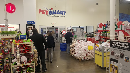 Pet Supply Store «PetSmart», reviews and photos, 3211 Peoples St, Johnson City, TN 37604, USA