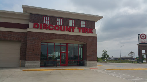 Tire Shop «Discount Tire», reviews and photos, 2900 Mt Williams Dr, Norman, OK 73069, USA