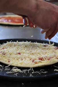 Photos du propriétaire du Pizzeria Authentic's pizza Brive Centre à Brive-la-Gaillarde - n°12