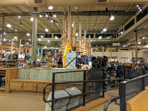 Clothing Store «L.L. Bean», reviews and photos, 280 School St, Mansfield, MA 02048, USA