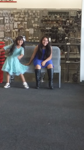 Clothing Store «Burlington Coat Factory», reviews and photos, 1965 N Pebble Creek Pkwy, Goodyear, AZ 85395, USA