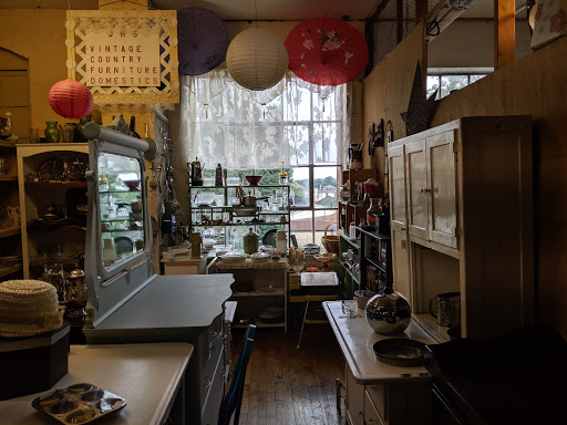 Home Goods Store «Olde Factory», reviews and photos, 139 S Hanover St, Hummelstown, PA 17036, USA