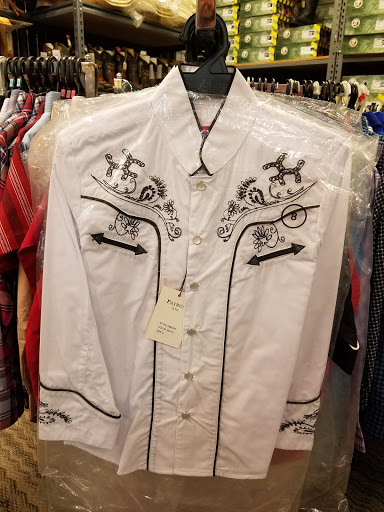 Shopping Mall «Bazaar El Royal Shopping Mall», reviews and photos, 2534 Royal Ln, Dallas, TX 75229, USA